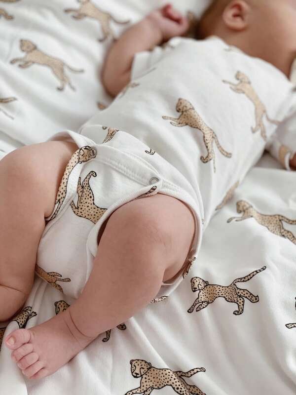 MJÖLK Bodysuit Leopards - Image 4
